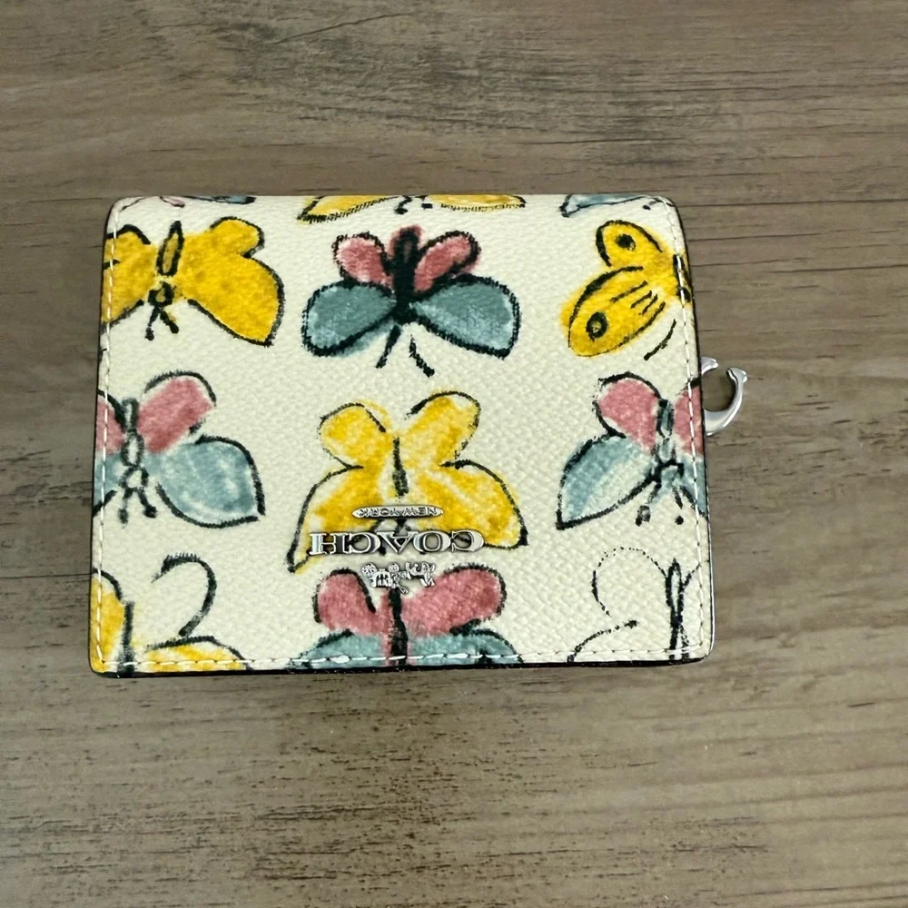 NWT Coach Snap Wallet With Butterfly Print in Yellow CAP10